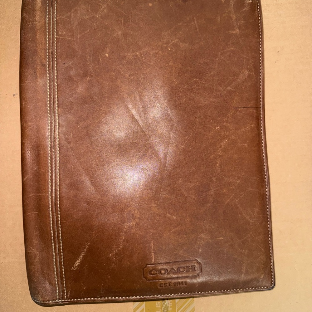 Vintage Coach Tan Leather Portiflio